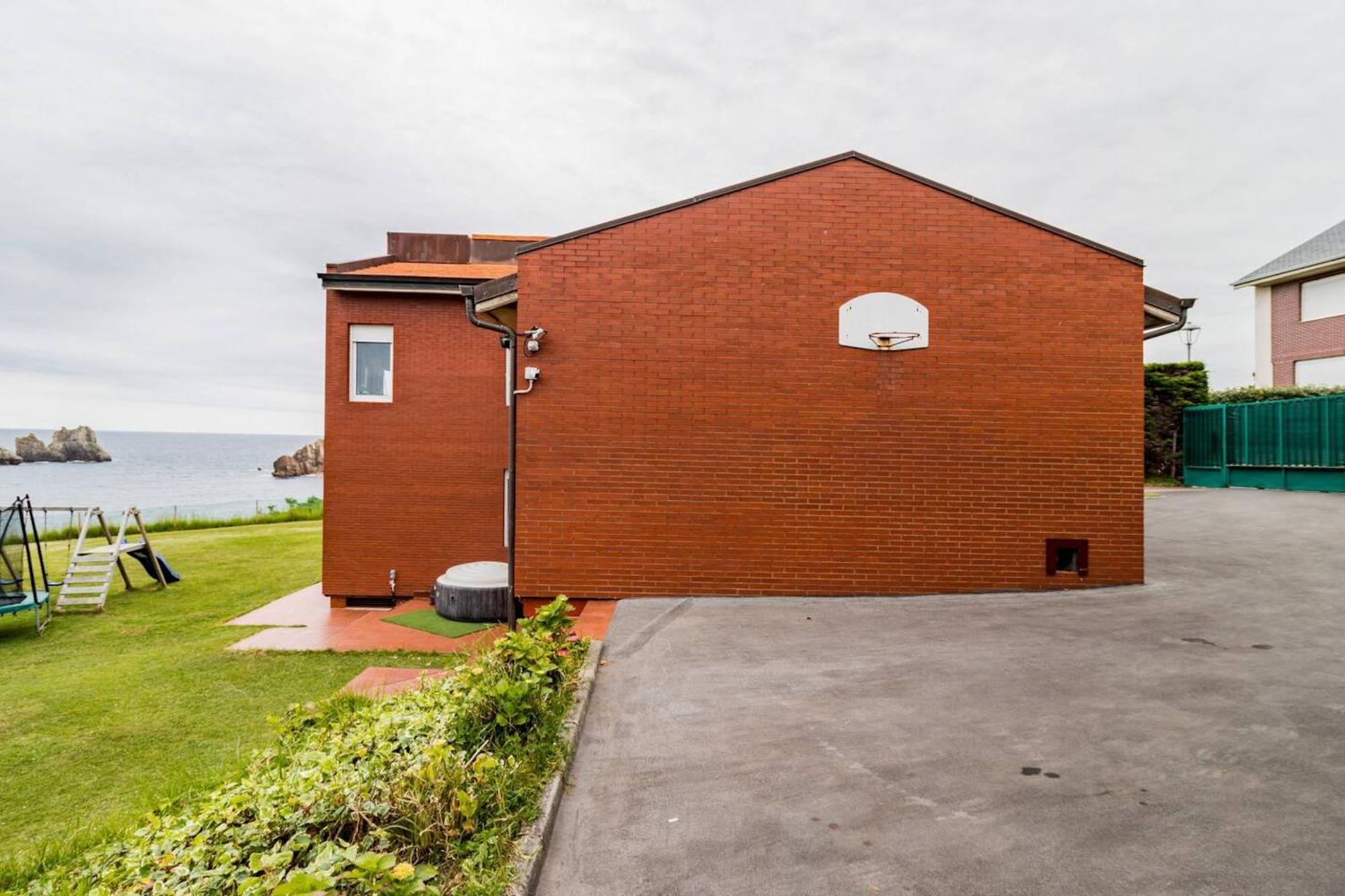 Spacious House With Sea View In Liencres + Jacuzzi Exterior foto